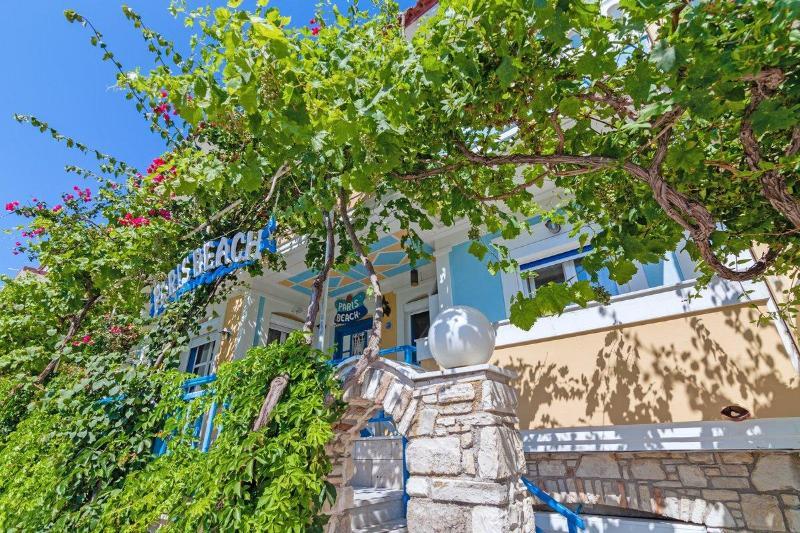 Paris Beach Hotel Ireo  Zewnętrze zdjęcie